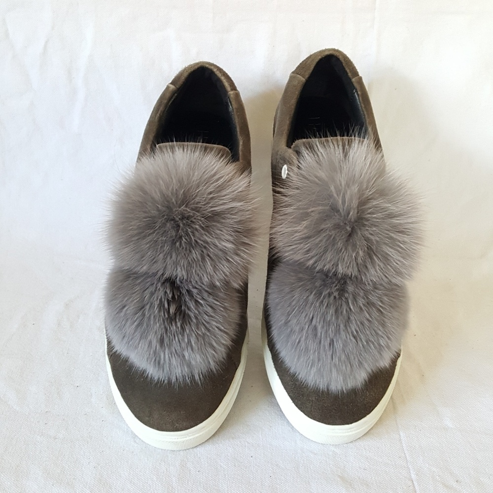 HERE / NOW GRAY SUEDE SNEAKERS WOME'S SIZE 39